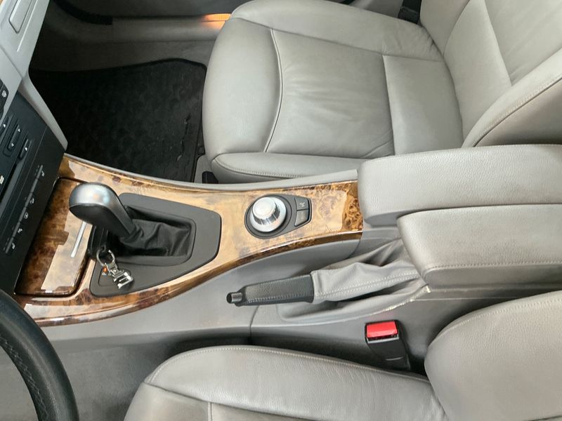 BMW 3er 325i xDrive 2005 – снимка 26