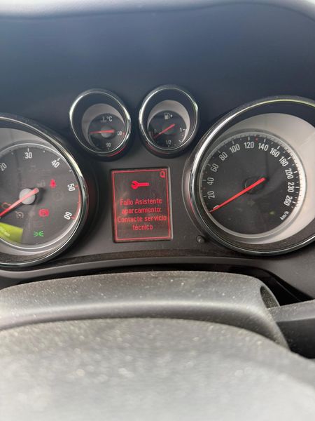 Opel Zafira Tourer 2.0 CDTI Excellence 2014 – снимка 28