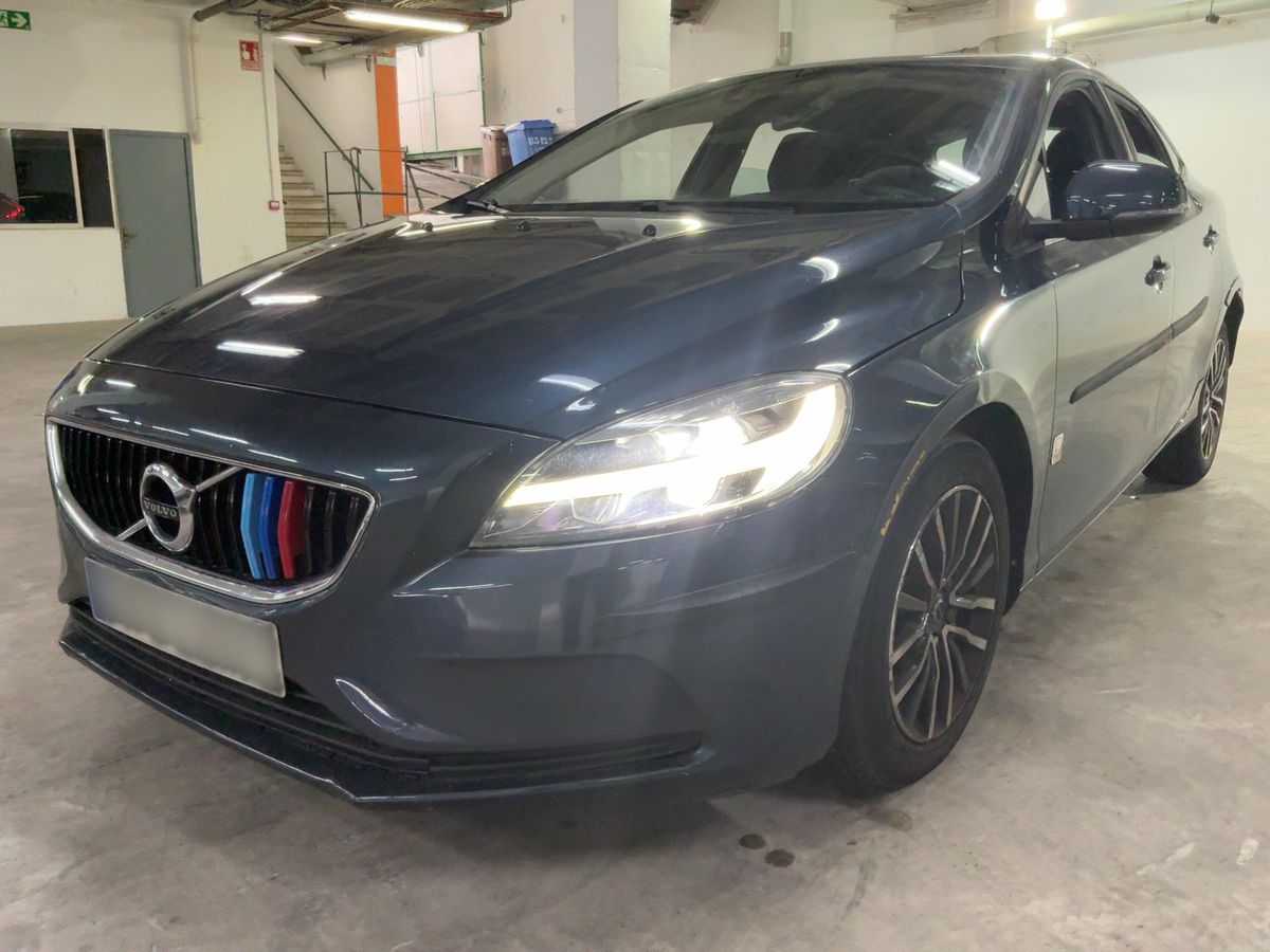Volvo V40 2017