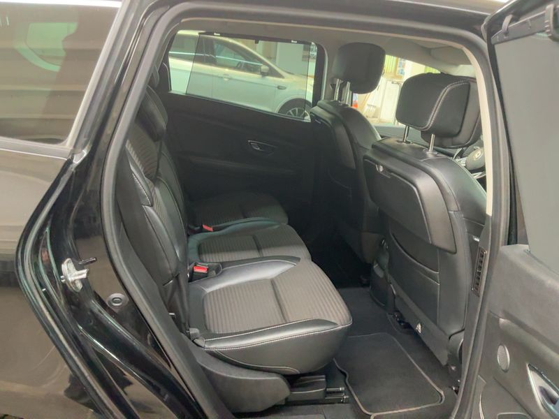 Renault Grand Scenic 1.6 dCi Energy BOSE-Edition 2017 – снимка 19