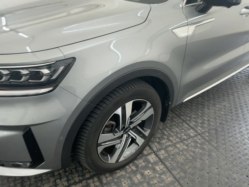 Kia Sorento 1.6 TGDI Plug-in Hybrid Platinum 4WD — zdjęcie 2