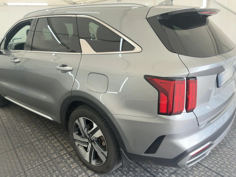 Kia Sorento 1.6 TGDI Plug-in Hybrid Platinum 4WD — zdjęcie 3