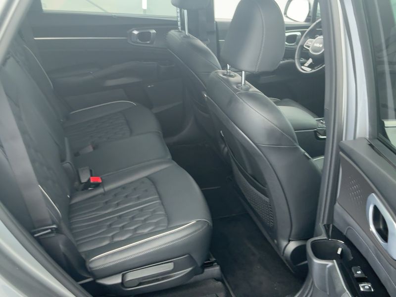 Kia Sorento 1.6 TGDI Plug-in Hybrid Platinum 4WD — zdjęcie 14