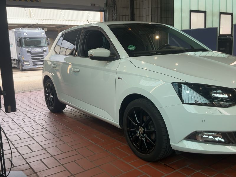Skoda Fabia 1.0 TSI Ambition — zdjęcie 8