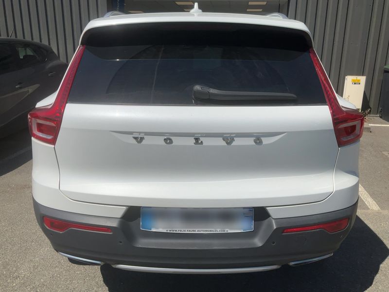 Volvo XC40 2.0 D4 Inscription Luxe AWD 2019 – снимка 7
