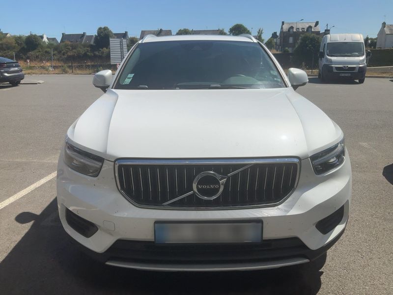 Volvo XC40 2.0 D4 Inscription Luxe AWD 2019 – снимка 14