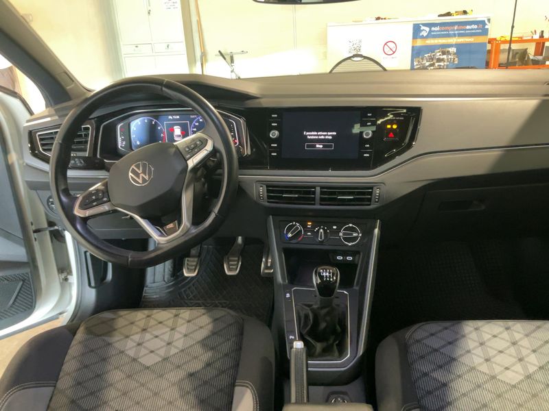 Volkswagen Taigo 1.0 TSI R-Line — zdjęcie 12