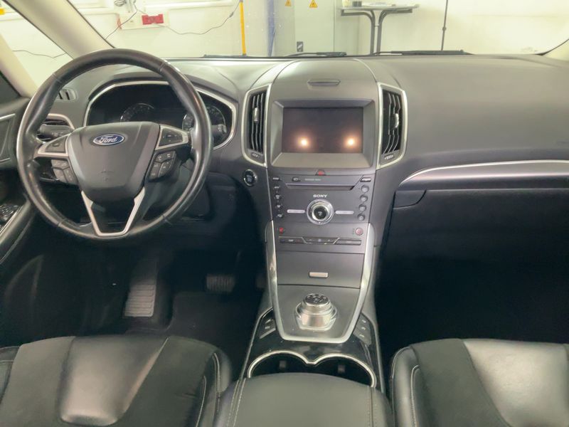 Ford Galaxy 2.0 TDCi EcoBlue Titanium AWD — zdjęcie 12