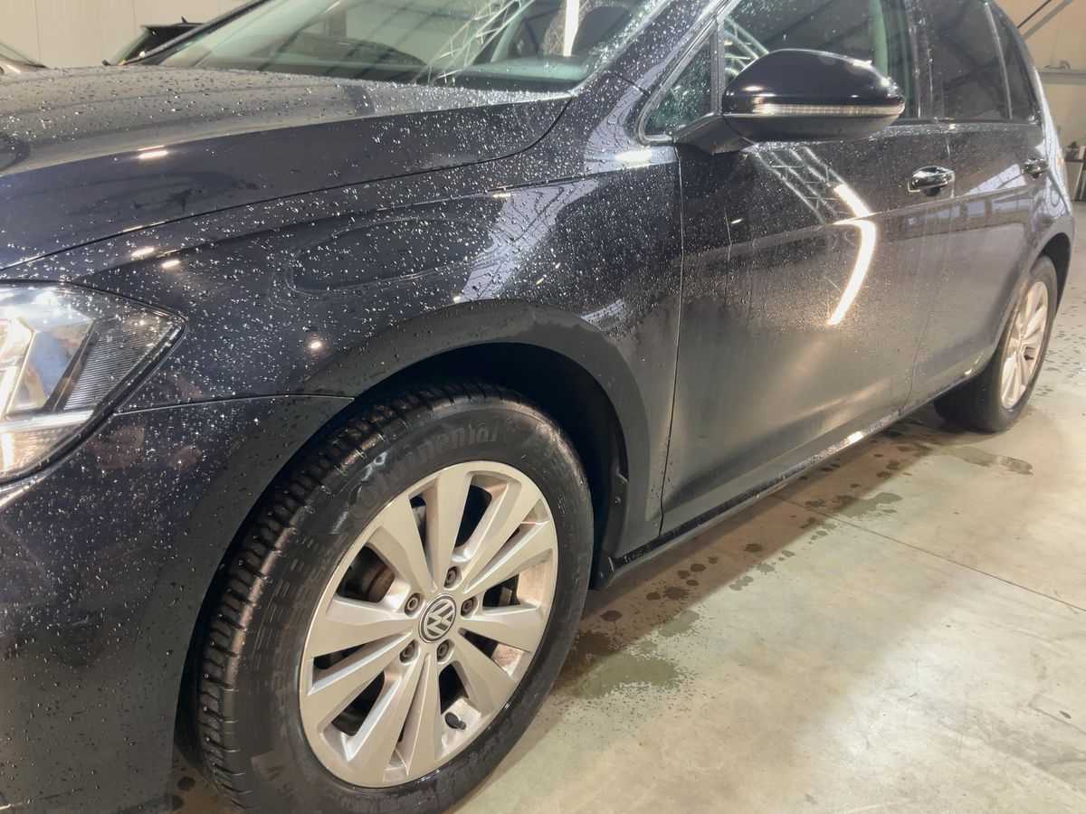 Volkswagen Golf VII 1.0 TSI Trendline BlueMotion