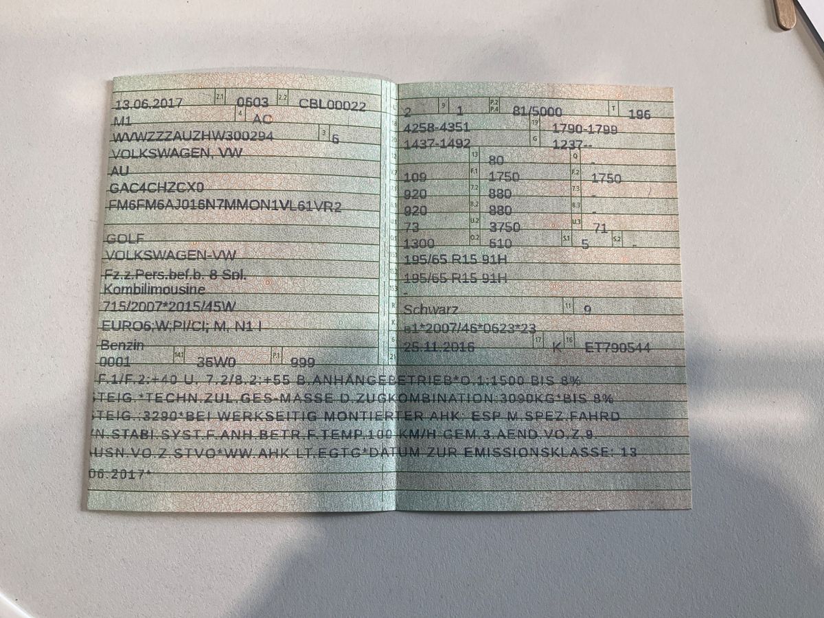 Volkswagen Golf VII 1.0 TSI Trendline BlueMotion