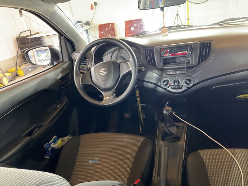 Suzuki Baleno 1.2 DualJet Clear Shadowline — zdjęcie 12