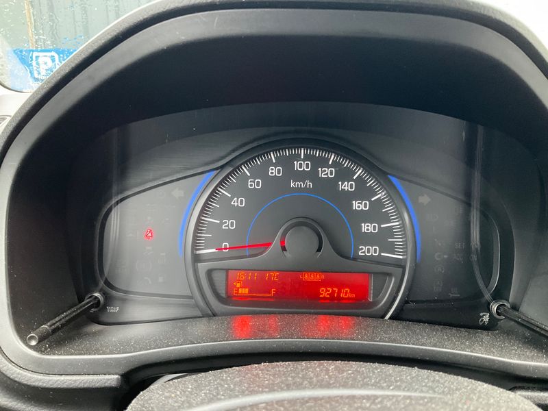 Suzuki Baleno 1.2 DualJet Clear Shadowline — zdjęcie 13