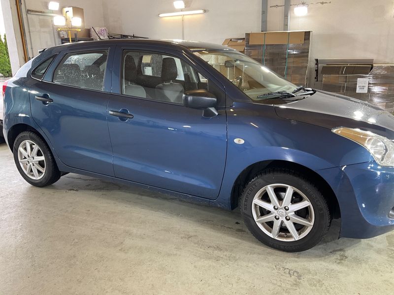 Suzuki Baleno 1.2 DualJet Clear Shadowline — zdjęcie 8
