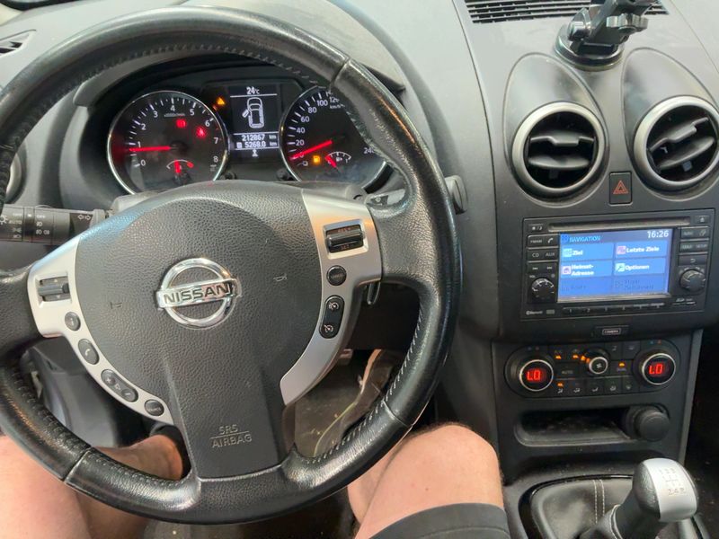 Nissan Qashqai+2 1.6 360 — zdjęcie 12