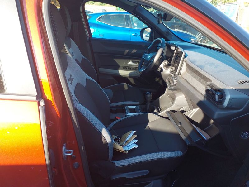 Dacia Bigster 1.2 TCe Mild-Hybrid Journey — zdjęcie 12