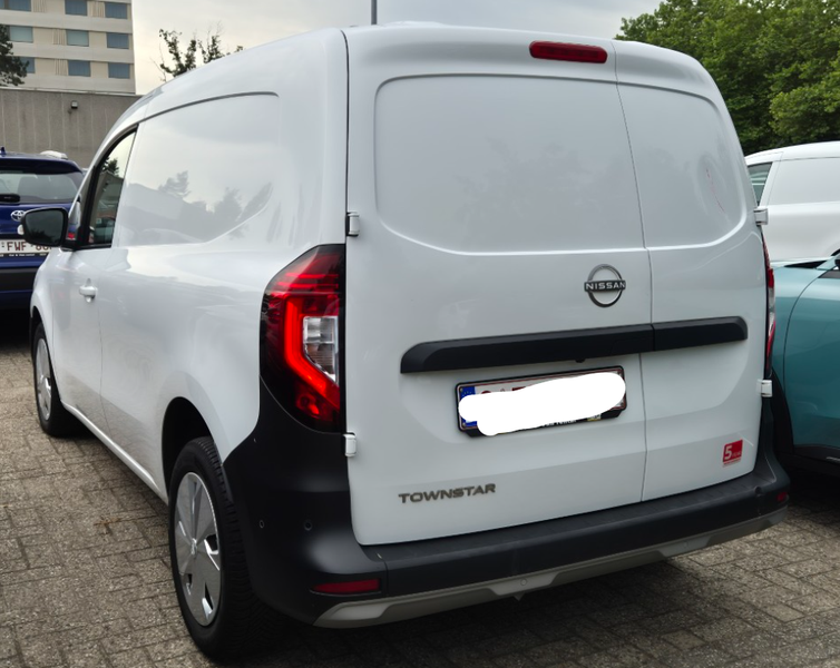Nissan Townstar 1.3 DIG-T L1 2,0t N-Connecta — zdjęcie 3