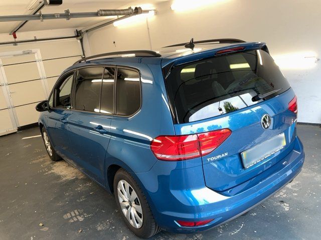 Volkswagen Touran 1.5 TSI ACT Comfortline BlueMotion Tech — zdjęcie 3