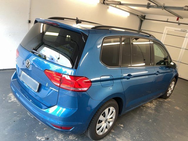 Volkswagen Touran 1.5 TSI ACT Comfortline BlueMotion Tech — zdjęcie 6
