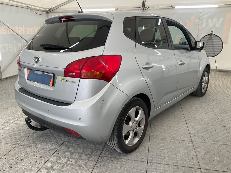 Kia Venga 1.6 Spirit — zdjęcie 2