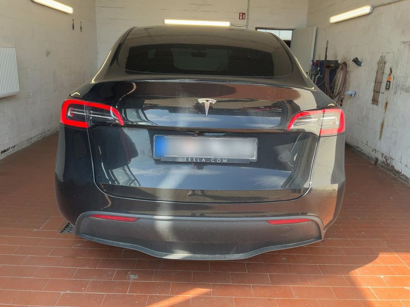 Tesla Model Y Standard Range 2023 – снимка 7