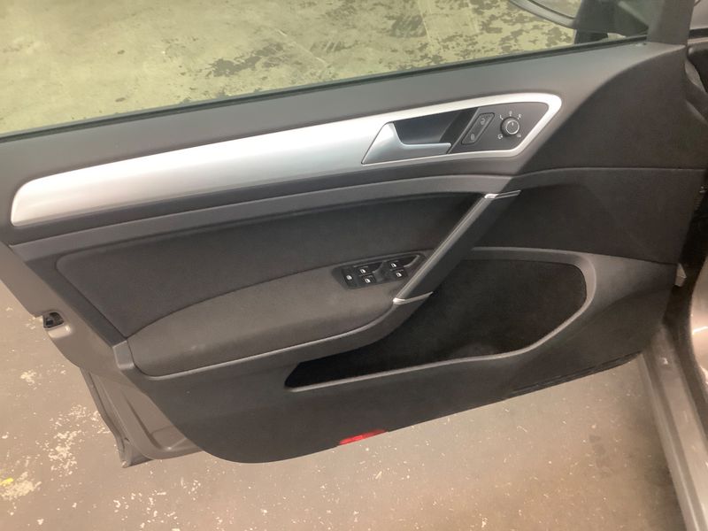 Volkswagen Golf VII 1.2 TSI Cup BlueMotion Tech 2014 – снимка 23