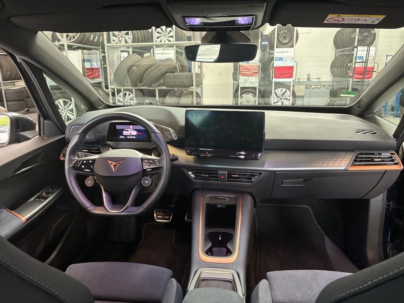 Cupra Born electric drive 170 kW — zdjęcie 10