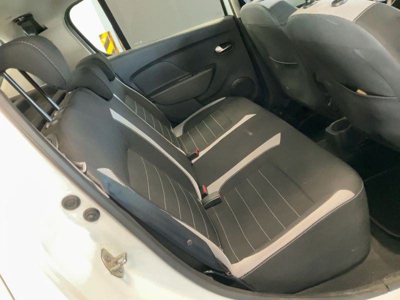 Dacia Sandero 0.9 TCe LPG Stepway Prestige — zdjęcie 14