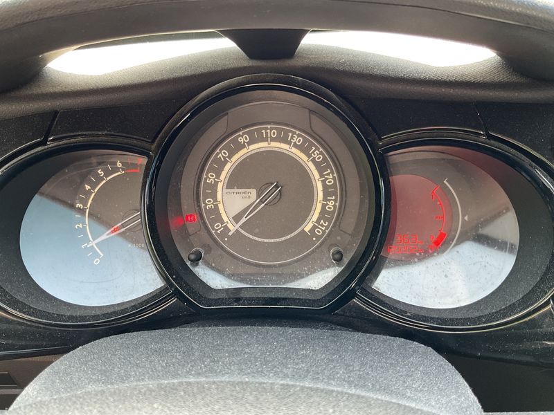 Citroen C3 1.2 e-VTi Exclusive 2016 – снимка 4