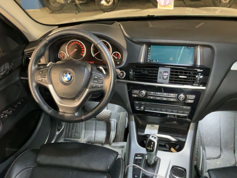 BMW X3 xDrive 20d — zdjęcie 12