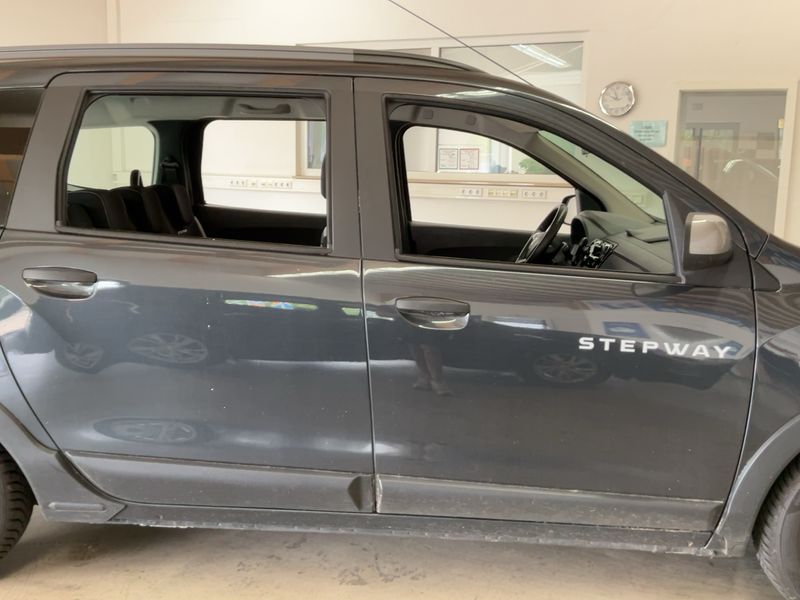 Dacia Lodgy 1.6 SCe Stepway — zdjęcie 7