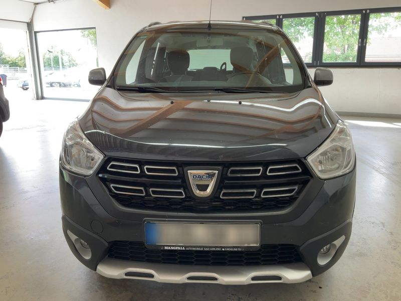 Dacia Lodgy 1.6 SCe Stepway — zdjęcie 9