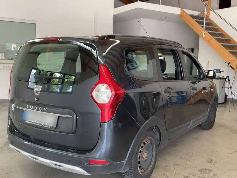 Dacia Lodgy 1.6 SCe Stepway — zdjęcie 6