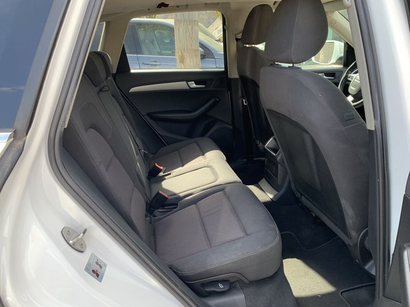 Audi Q5 2.0 TDI quattro — zdjęcie 13