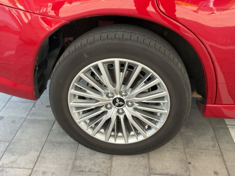 Mitsubishi Outlander 2.4 PHEV Motion 4WD 2018 – снимка 9
