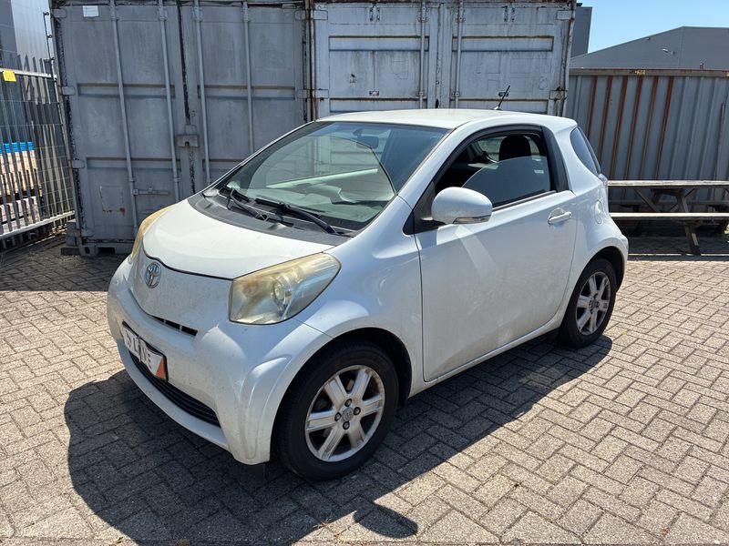 iQ 1.0 VVT-i