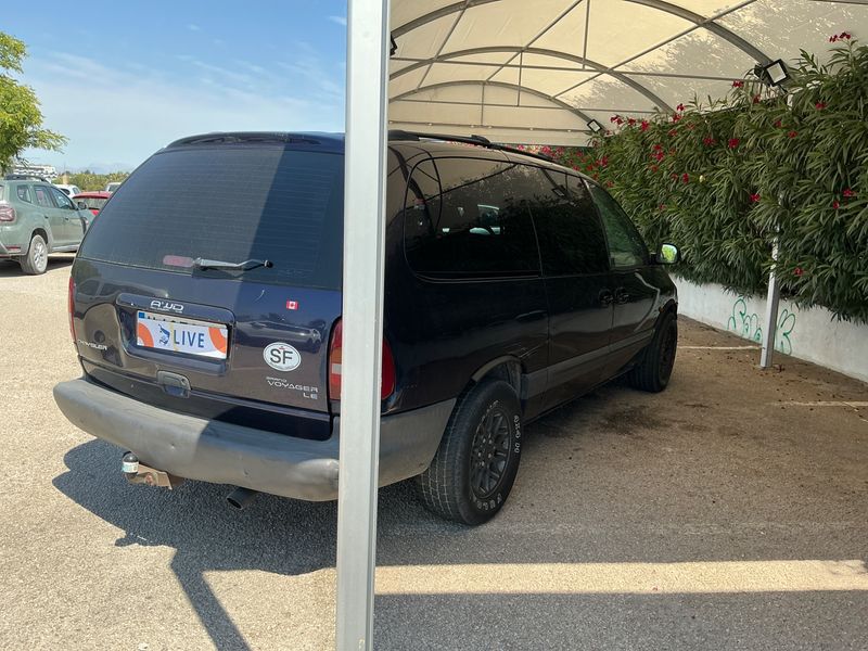 Chrysler Grand Voyager 3.8 V6 LE AWD — zdjęcie 2