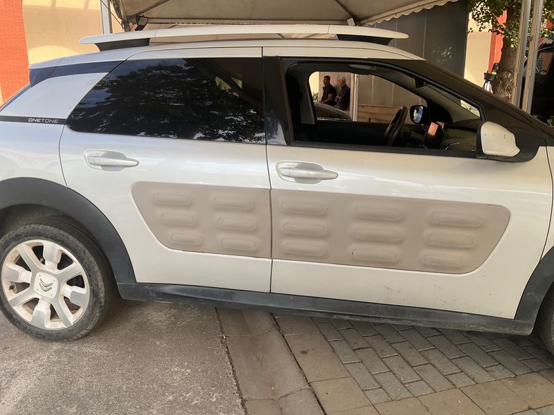 2017 Citroen C4 Cactus 1.2 e-THP W-OneTone from the USA