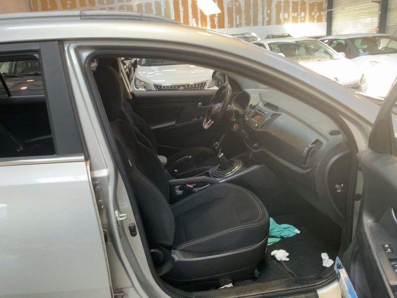 Kia Sportage 1.7 CRDi Active 2WD — zdjęcie 11