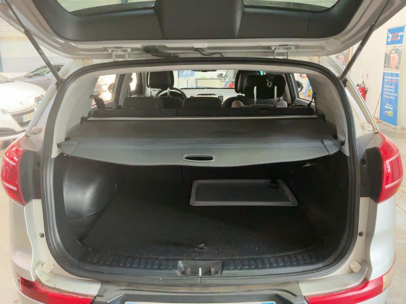 Kia Sportage 1.7 CRDi Active 2WD — zdjęcie 10
