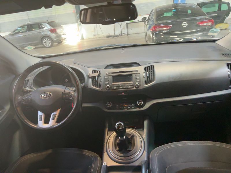 Kia Sportage 1.7 CRDi Active 2WD — zdjęcie 12