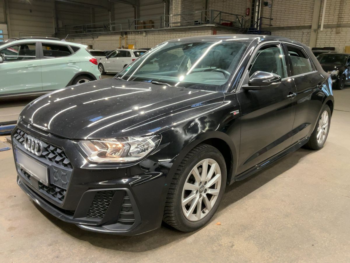 Audi A1 2019 — photo 1