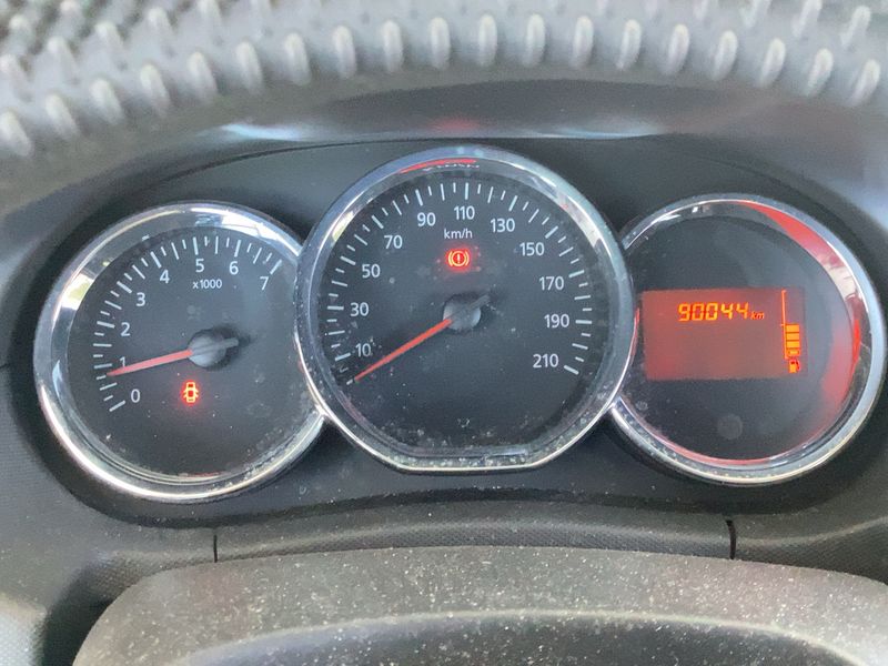 Dacia Duster 1.5 dCi Ambiance 4x2 — zdjęcie 13