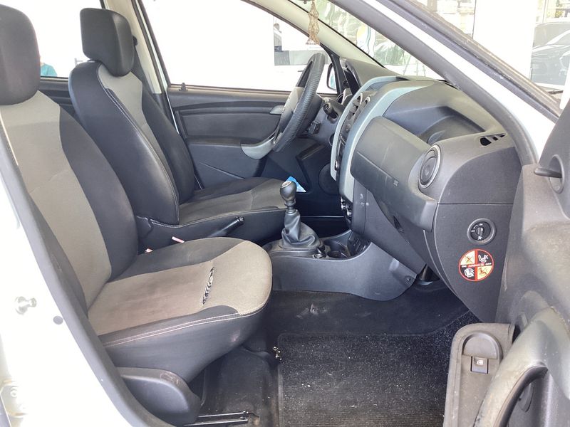 Dacia Duster 1.5 dCi Ambiance 4x2 — zdjęcie 11