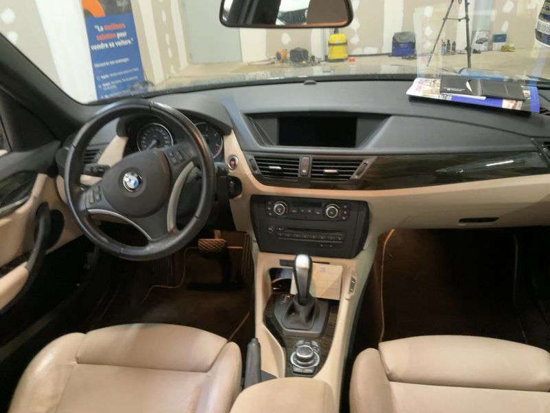 BMW X1 xDrive 23d Confort — zdjęcie 12