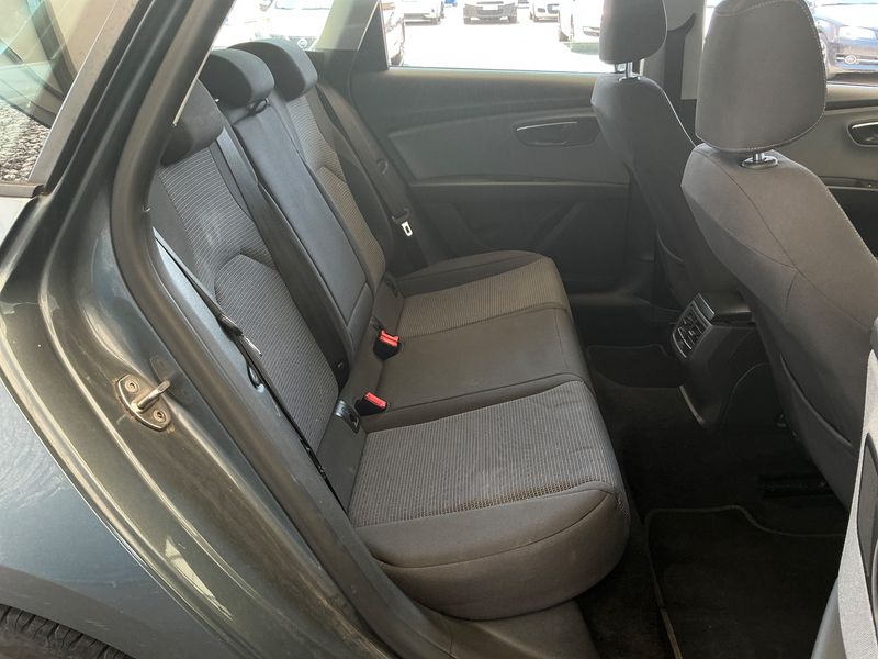 Seat Leon 1.6 TDI Style — zdjęcie 14