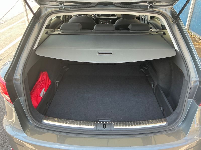 Seat Leon 1.6 TDI Style — zdjęcie 10