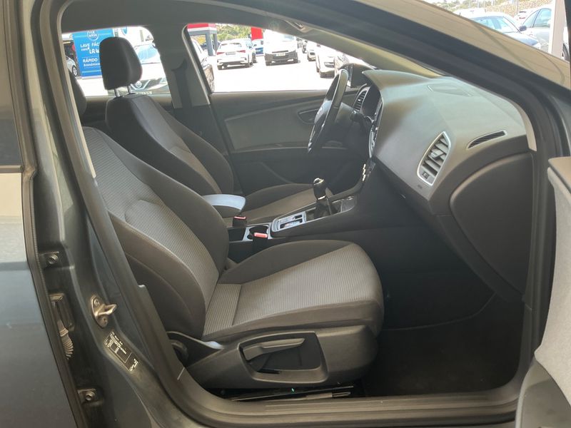 Seat Leon 1.6 TDI Style — zdjęcie 11
