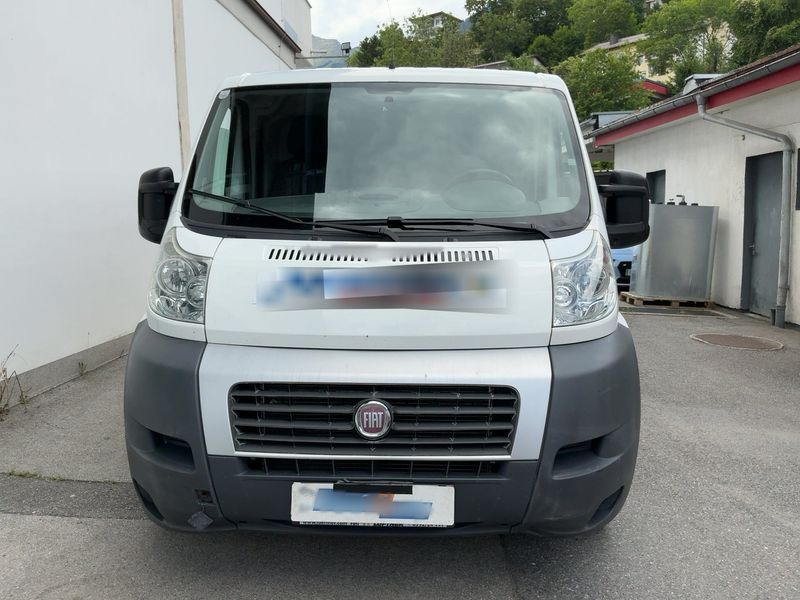 Fiat Ducato 2.2 JTD 100 — zdjęcie 9