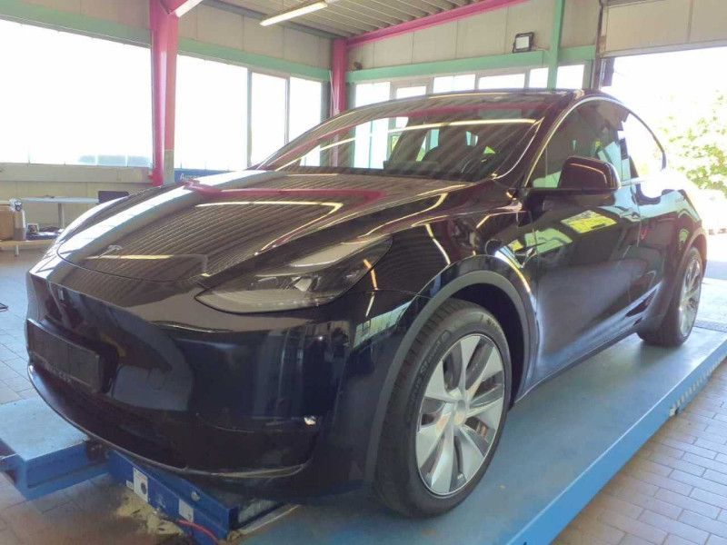 Tesla Model 2023