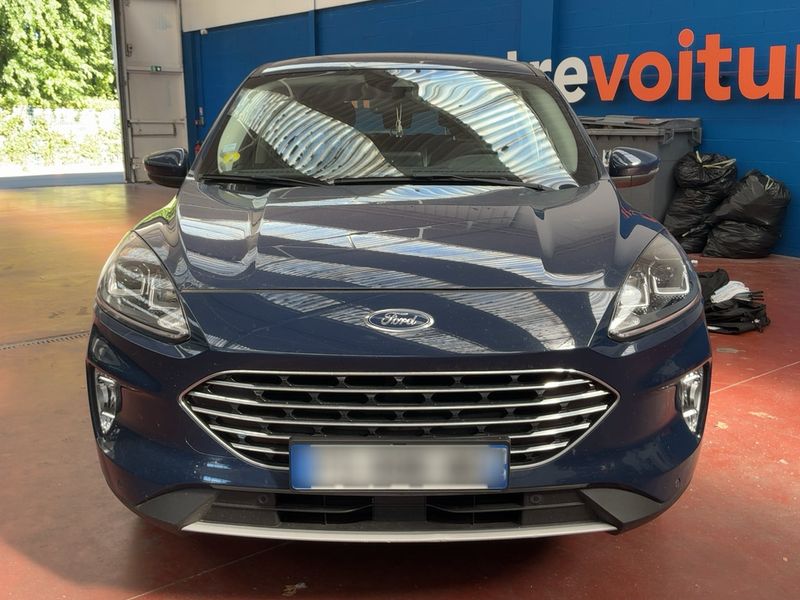 Ford Kuga 2.0 TDCi EcoBlue Mild-Hybrid Titanium — zdjęcie 9